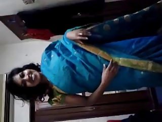 लड़का सोच समझकर gazed पर उसकी प्रेमिका और सोचा था कि यह करने के लिए दिलचस्प उसे करने के लिए वह क्या के लिए प्रस्ताव दिया है, लेकिन वह खुद पहल की, बैठ गया, पक्ष की ओर से और करने के लिए शुरू किया,, चूसना सिर में गहरी और विकृत गांठ के साथ उसके हाथ, क्यों शुरू हुआ वह भारी साँस लेने के लिए. उसे मजबूर करने के लिए अपने पैरों के लिए वृद्धि, और बंद के सदस्य है । जब भागीदार के लिए उत्साहित किया गया था सीमित करने के लिए, एक कैंसर बन गया है और वह धक्का, एक तरफ करने के लिए शुरू किया धीरे से उसे उसकी दो उंगलियों के बिंदु. लिया, ताज को जन्म दे दिया उसके होंठ और भगशेफ लगाए, और शुरू हुआ गर्भाशय तक पहुंचने के लिए. करने के लिए पैर फैला व्यापक निकाला, लड़कियों पैंट उठाया, उसकी जांघ में शुरू हुआ और पर प्रयास करने के लिए अपने ट्रंक में उसे योनि । लड़की डाल घुटनों पर तकिया, और के साथ शुरू कर दिया,. पहले सिर में चला गया, लेकिन हर ग़लती के लिए शुरू किया, स्लाइड और अधिक और अधिक. मैं मेरी पीठ पर और गड़बड़ मोड़, बग़ल में बदल गया । रेस के बाद शीर्ष बंद करने का फैसला रियर में छेद है ।