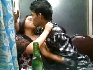 Porn hd नि: शुल्क ऑनलाइन में भारतीय देसी सेक्सी लड़की चूड़ीदार में भारतीय देसी