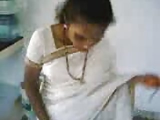 नि: शुल्क ऑनलाइन xxx वीडियो भारतीय पत्नी रसोई घर में रसोई