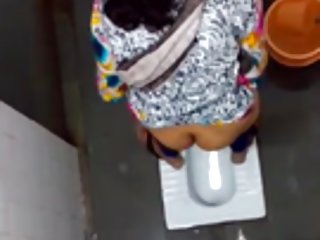 My free porn देसी शौचालय झलक p2 देसी हेयरड्रायर