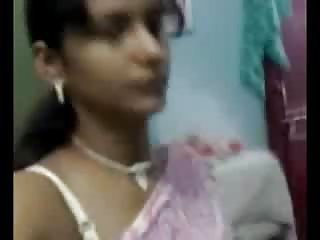 बालों वाली भारतीय चाची भारतीय चाची
